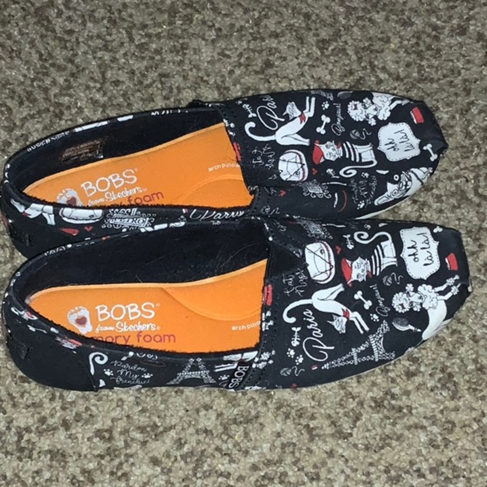 Bob’s sketchers memory foam Paris cats poodle  w7.5. Nice used cond